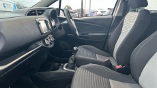 Toyota Yaris 1.5 VVT-i Design 5dr Petrol Hatchback